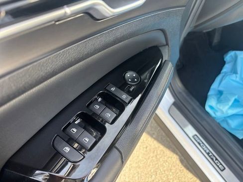 Used 2023 Kia Sportage EX image 13