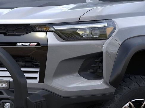 New 2025 Chevrolet Colorado ZR2 w/ Off-Road Front Bumper Package AWD/4WD image 10