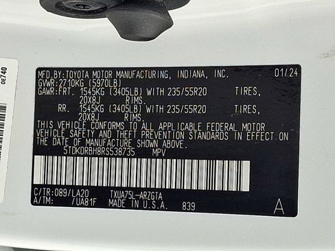 Used 2024 Toyota Highlander Platinum image 28