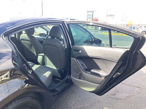 Used 2016 Kia Forte LX FWD image 14