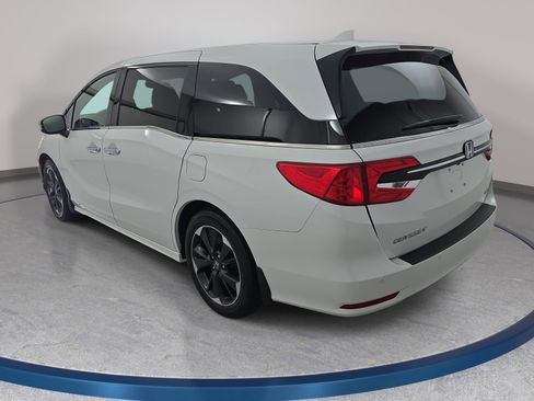 Used 2024 Honda Odyssey Elite image 7