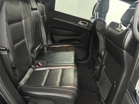 Used 2020 Jeep Grand Cherokee Limited w/ Premium Lighting Group image 32