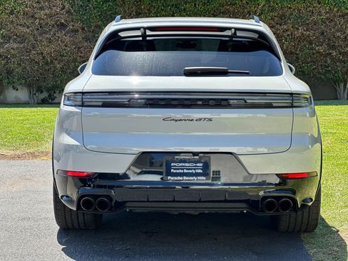 Certified 2025 Porsche Cayenne GTS AWD/4WD image 7