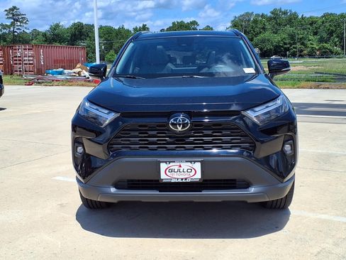 Certified 2023 Toyota RAV4 XLE Premium FWD image 4