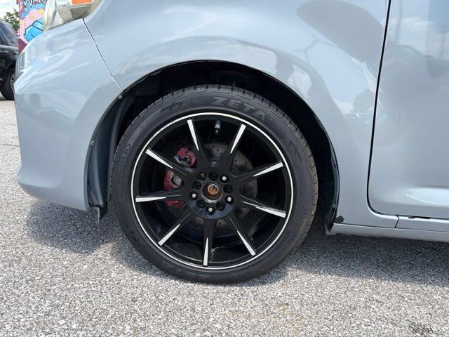 Used 2012 Scion xB FWD image 31