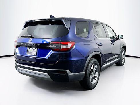 Used 2025 Honda Pilot EX-L image 9