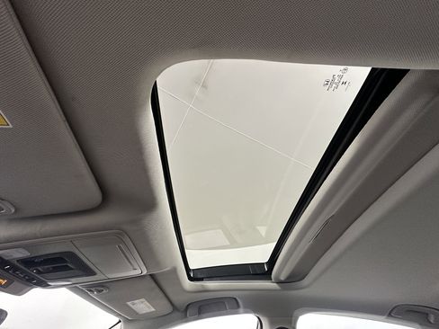 Used 2023 Honda Accord Touring image 21