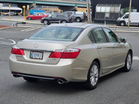 Used 2015 Honda Accord EX-L image 7