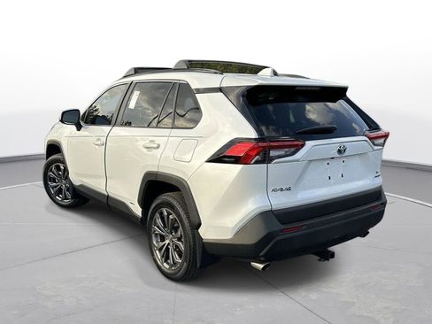 Certified 2024 Toyota RAV4 XLE Premium image 9