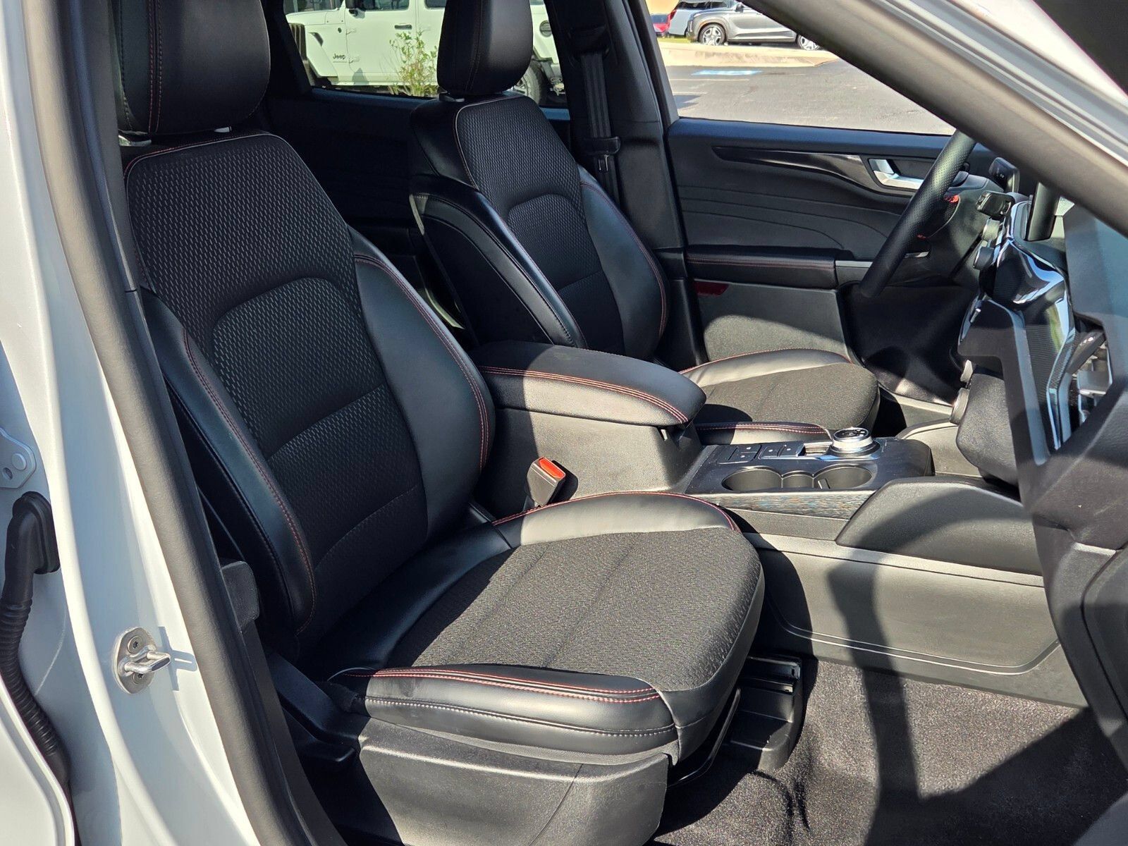 Used 2026 Ford Escape ST-Line FWD image 15