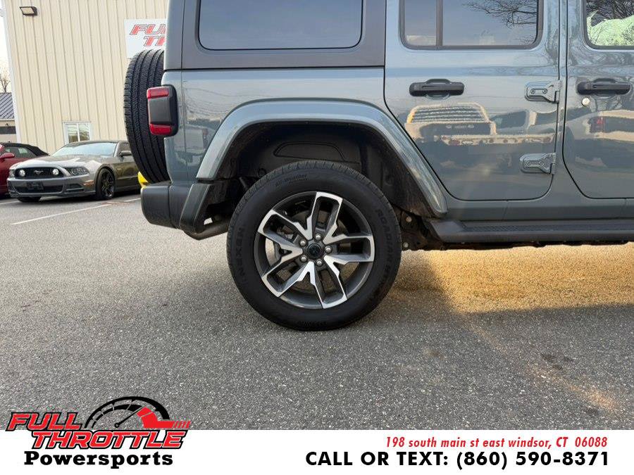 Used 2024 Jeep Wrangler Unlimited w/ Convenience Group AWD/4WD image 27