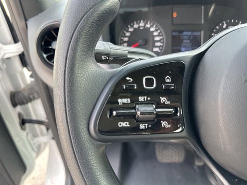 Used 2022 Mercedes-Benz Sprinter 3500 image 32