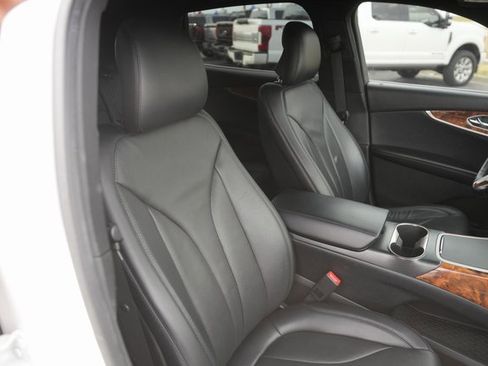 Used 2018 Lincoln MKX Reserve w/ Driver Assistance Package image 20