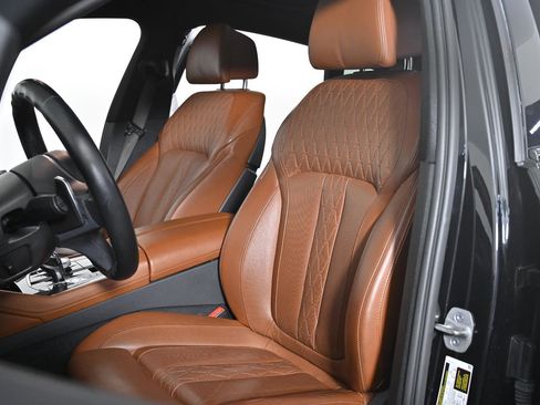Used 2023 BMW X6 M50i w/ Executive Package image 30