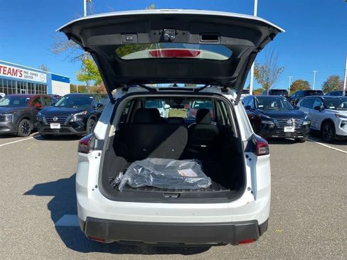 New 2026 Nissan Rogue SV image 6