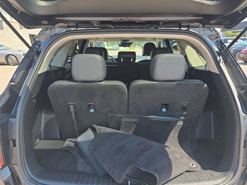 Used 2025 Kia Sorento S w/ Panoramic Sunroof Package FWD image 13