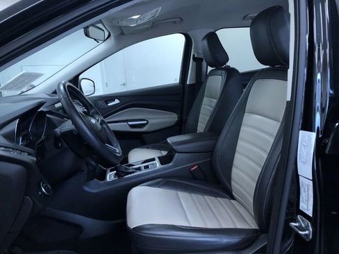 Used 2019 Ford Escape SEL w/ SEL Sport Appearance Package image 19