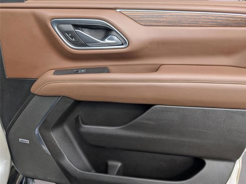 Used 2021 Chevrolet Tahoe High Country image 38