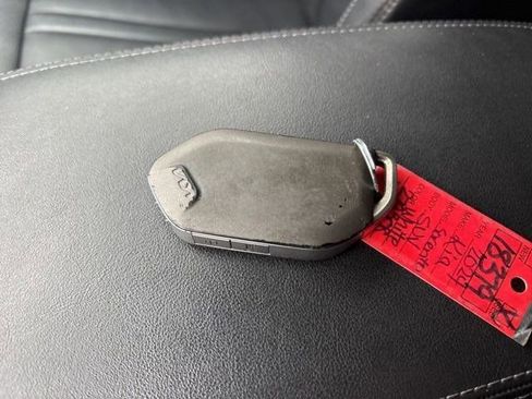 Used 2024 Kia Sorento S image 51