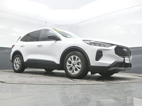 Used 2023 Ford Escape Active w/ Tech Pack #1 FWD image 31
