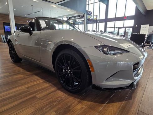 New 2025 MAZDA MX-5 Miata Club image 12