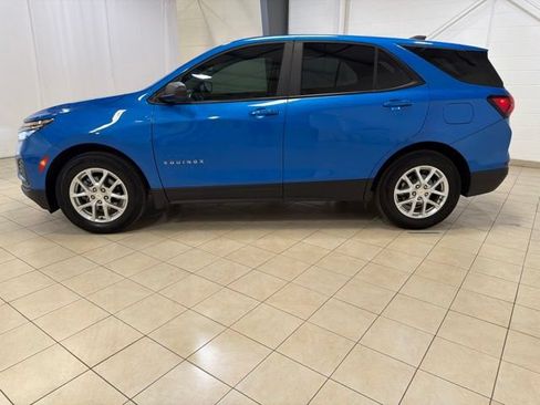 Used 2024 Chevrolet Equinox LS FWD image 3