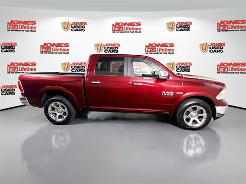 Used 2018 RAM 1500 Laramie image 18
