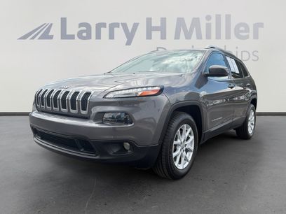 Used 2018 Jeep Cherokee Latitude Plus w/ Cold Weather Group