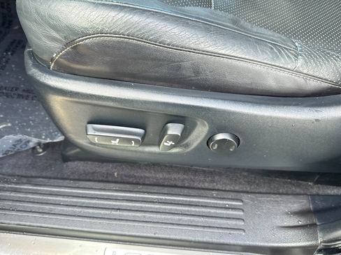 Used 2017 Lexus GX 460 Luxury w/ Preferred Accessory Package image 13