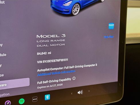 Used 2022 Tesla Model 3 Long Range AWD/4WD image 19