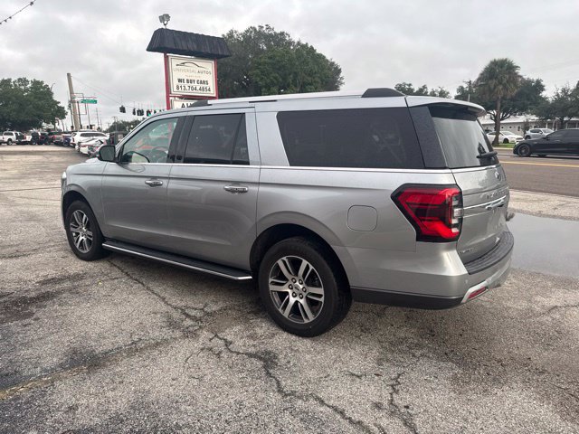 Used 2023 Ford Expedition Max Limited RWD image 3