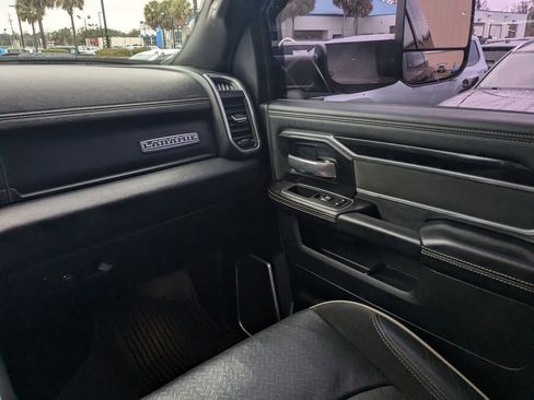 Used 2022 RAM 2500 Laramie w/ Night Edition image 17
