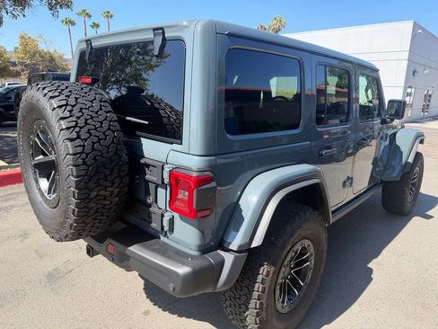 Used 2026 Jeep Wrangler Unlimited Rubicon AWD/4WD image 16