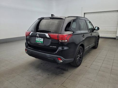 Used 2019 Mitsubishi Outlander SE image 9
