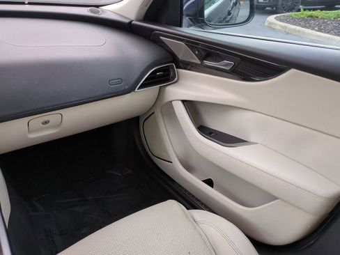 Used 2020 Jaguar XE S image 16