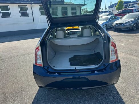 Used 2015 Toyota Prius Three image 18