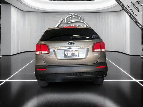 Used 2012 Kia Sorento LX image 6