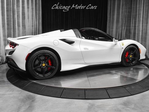 Used 2023 Ferrari F8 Tributo RWD image 5