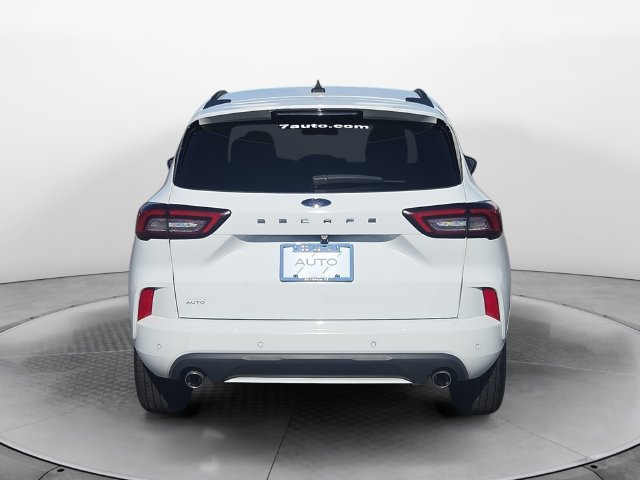 Used 2023 Ford Escape ST-Line w/ Tech Pack #1 FWD image 4