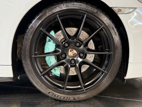 Used 2014 Porsche 911 Carrera 4S image 19