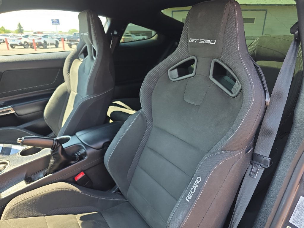 Used 2018 Ford Mustang Shelby GT350 w/ Electronics Package RWD image 27