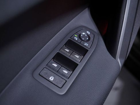 Used 2026 BMW iX xDrive60 w/ M Sport Package image 16