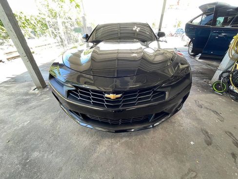 Used 2020 Chevrolet Camaro LT RWD image 1