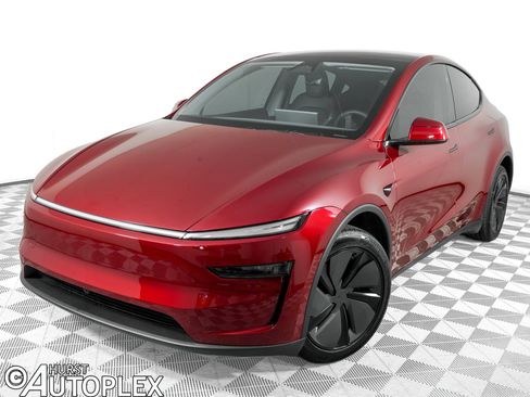 Used 2026 Tesla Model Y 2WD image 1