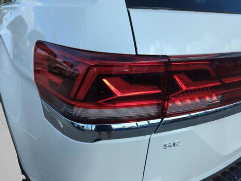 New 2026 Volkswagen Atlas SE image 45