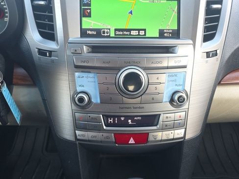 Used 2014 Subaru Outback 2.5i Limited image 21