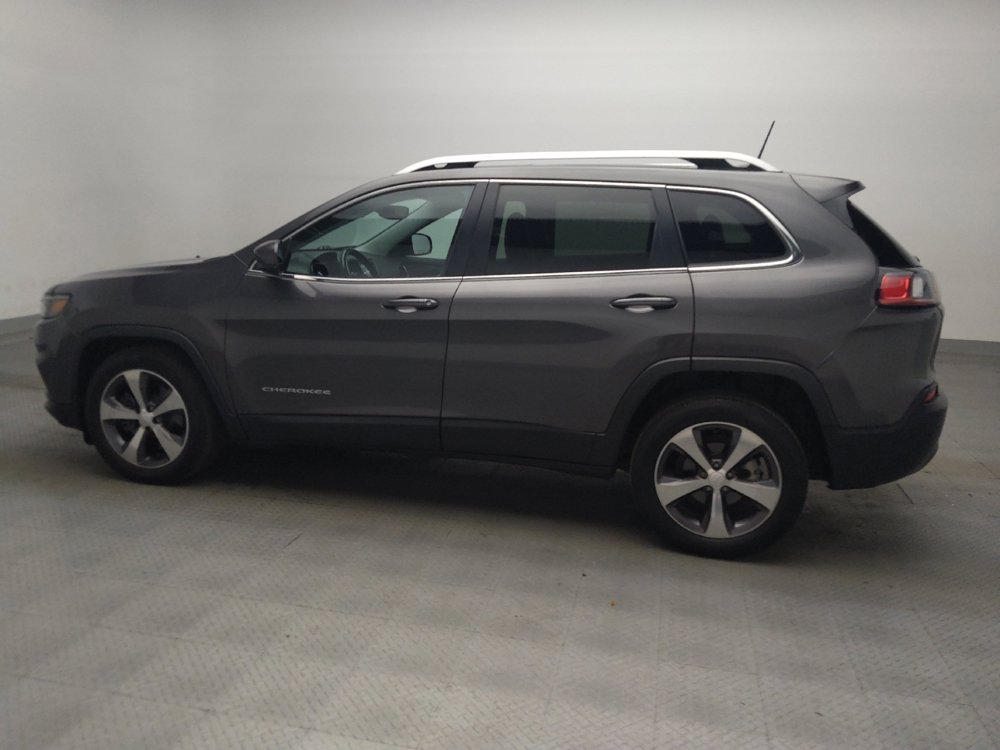 Used 2019 Jeep Cherokee Limited FWD image 3