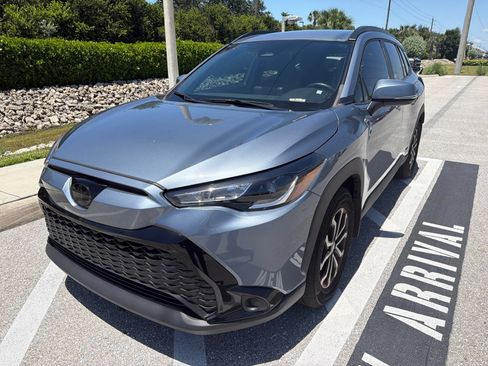 Used 2024 Toyota Corolla Cross AWD Hybrid image 1