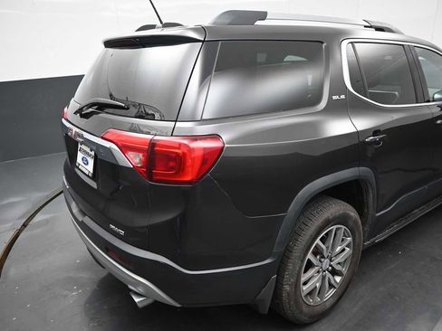 Used 2017 GMC Acadia SLE AWD/4WD image 11