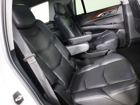 Used 2020 Cadillac Escalade Luxury AWD/4WD image 44
